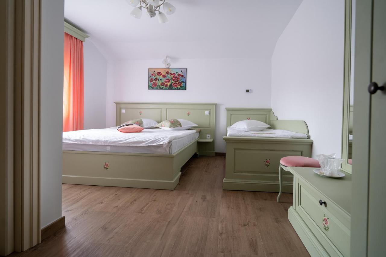 Vila N&D Arefu Kültér fotó
